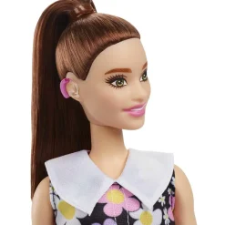 New Barbie - Muñeca Barbie Fashionista con vestido de margaritas y audífono ㅤ Muñecas