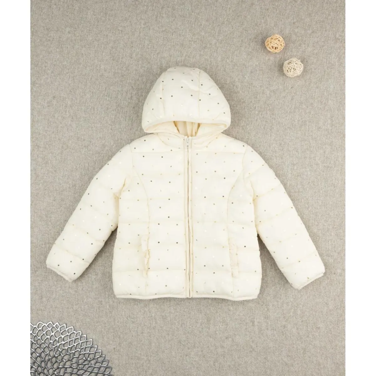 Chaqueta niña color crema con capucha y topos foil*Prenatal
