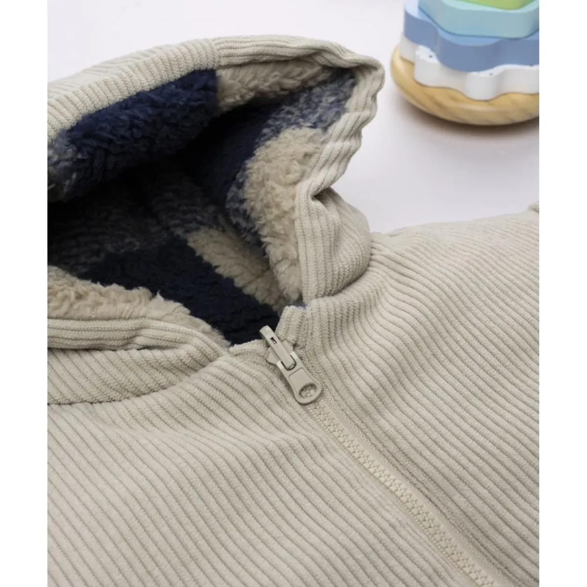 Chaqueta reversible beige con capucha para niño*Prenatal Outlet