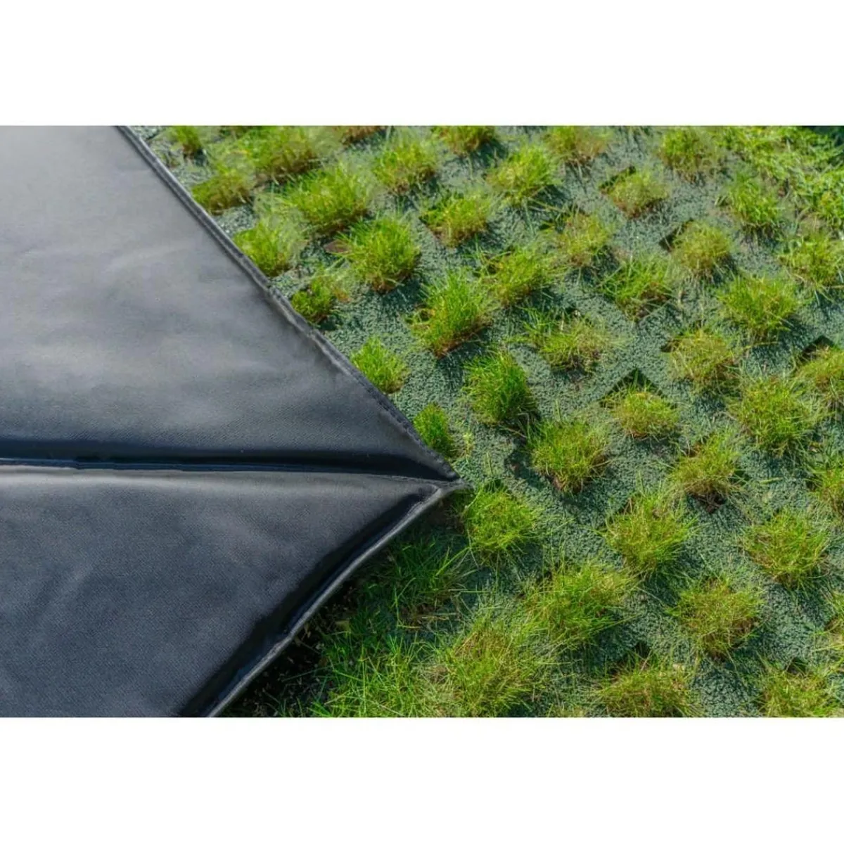 Exit - Cama elástica de suelo Dynamic 305 x 519 cm negro con perímetro de seguridad*Exit Toys Discount