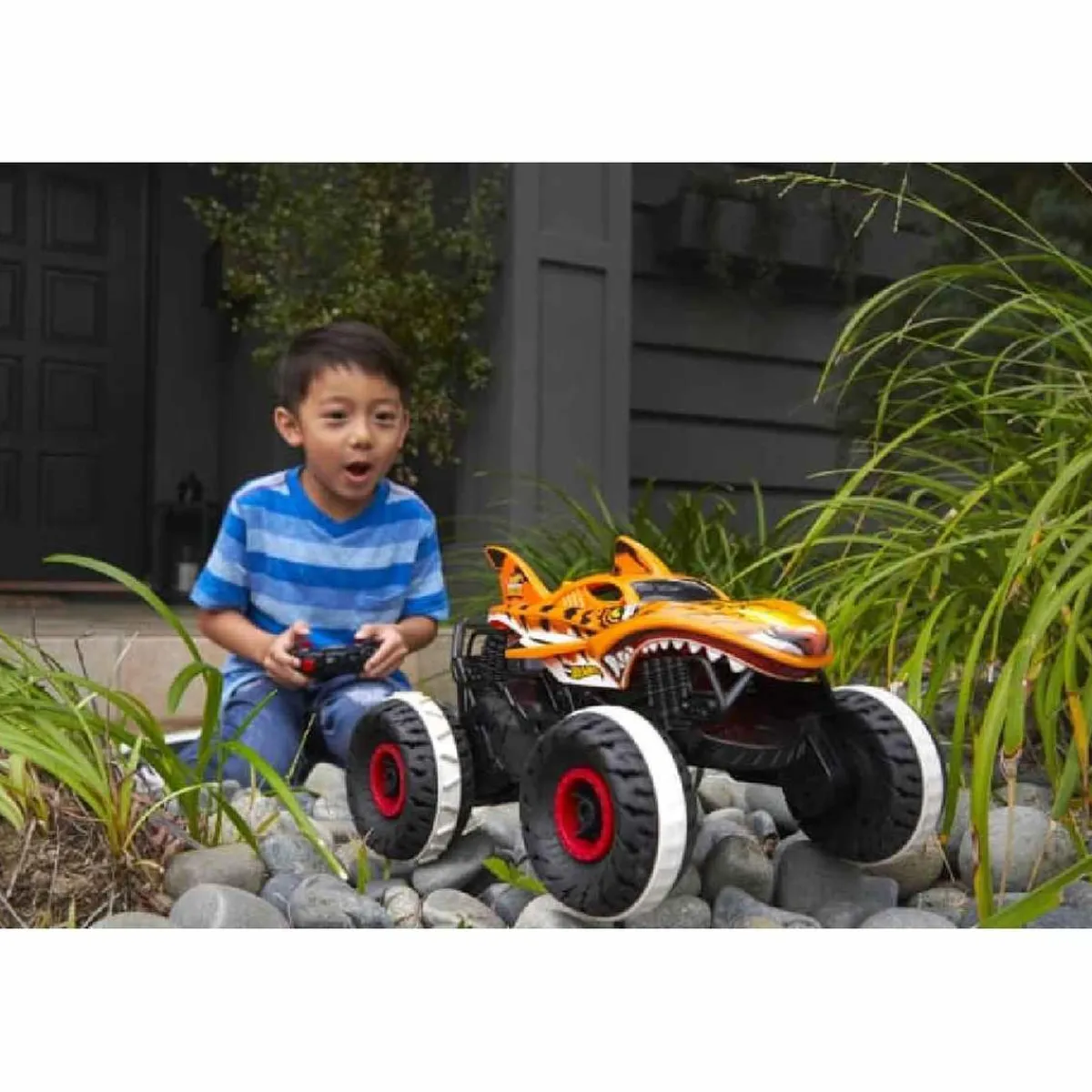 Hot Wheels - Monster Truck Radio Control Tiger Shark*MATTEL Best