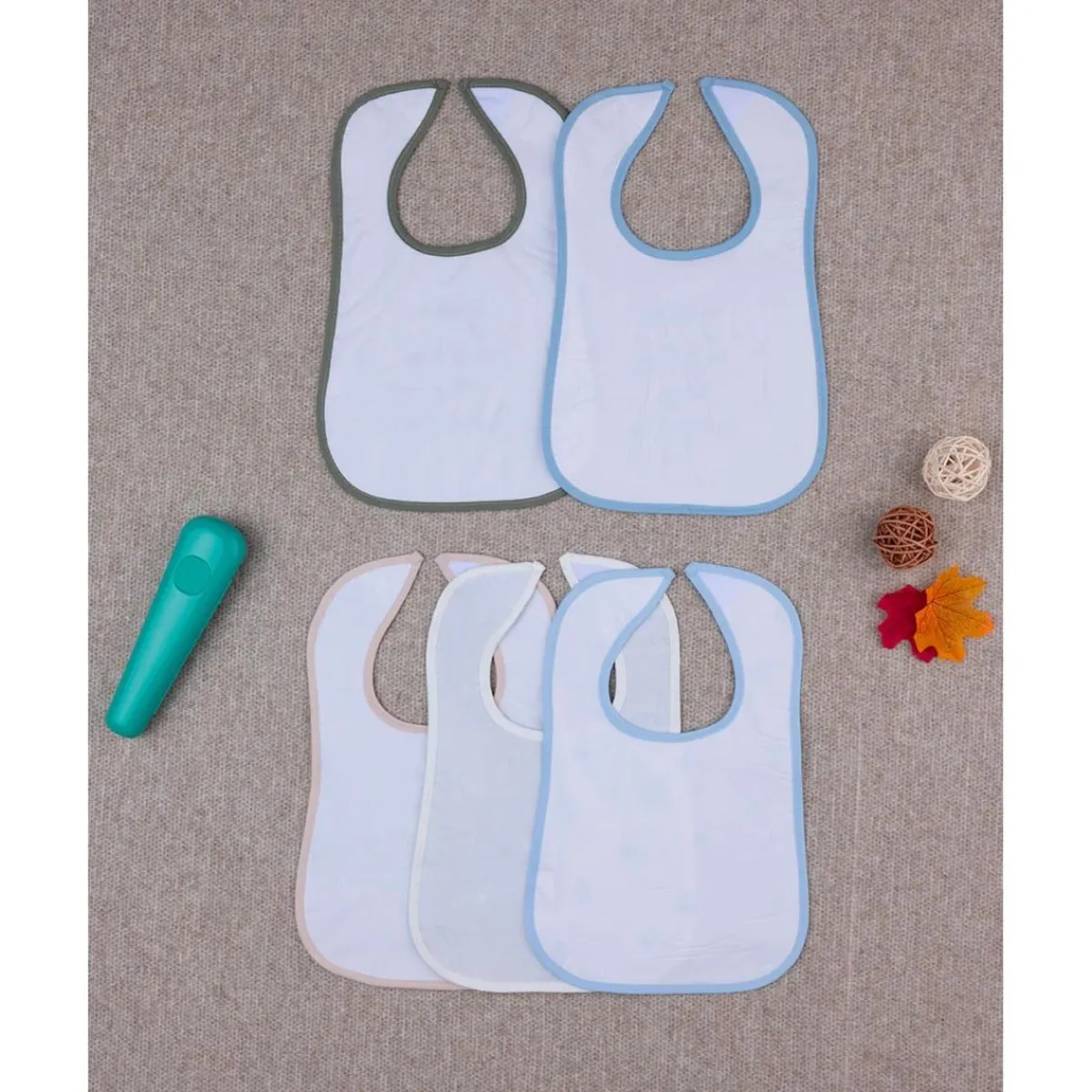 Pack de 5 Baberos Grandes Plastificados*Prenatal Online