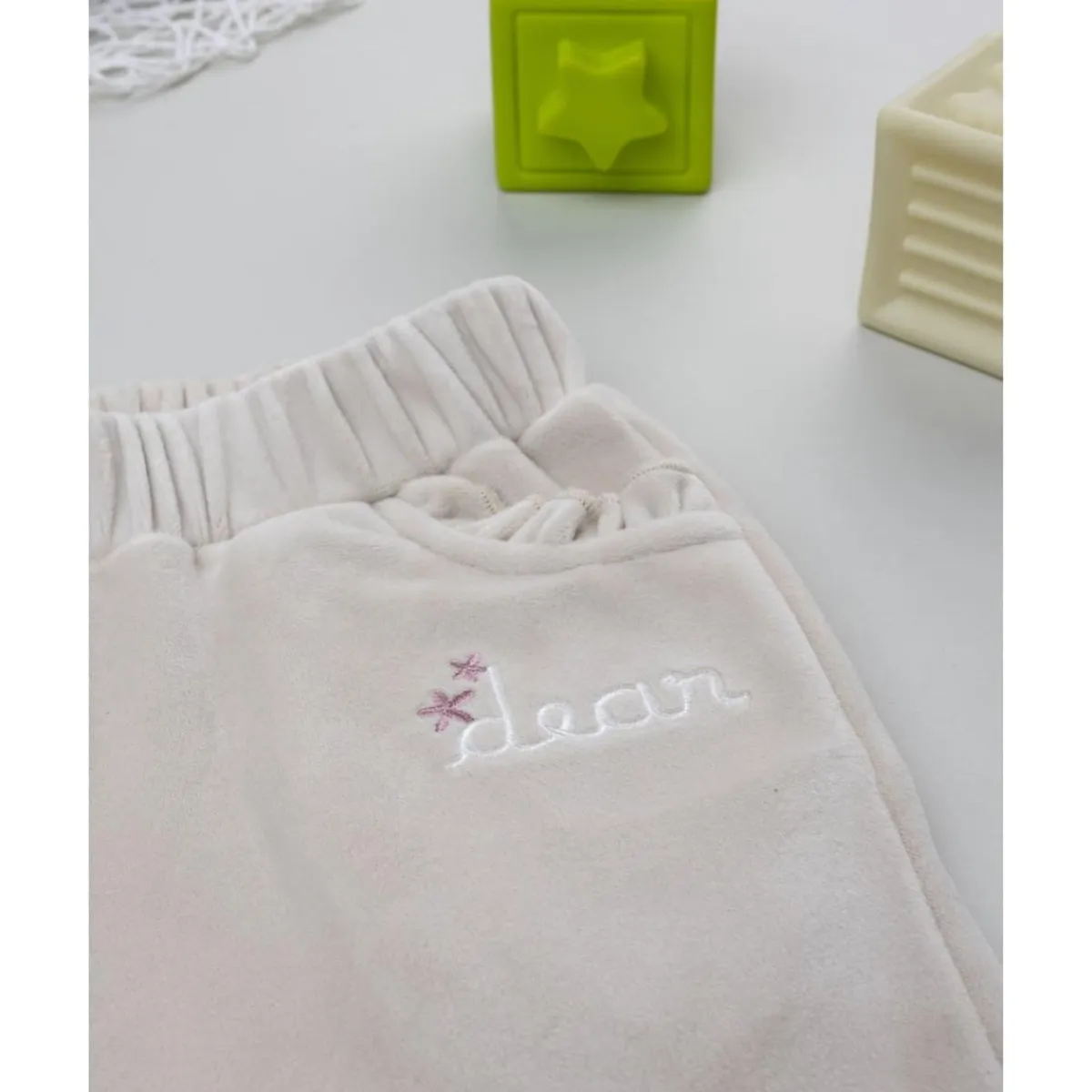 Pantalón de niña en terciopelo beige*Prenatal Hot