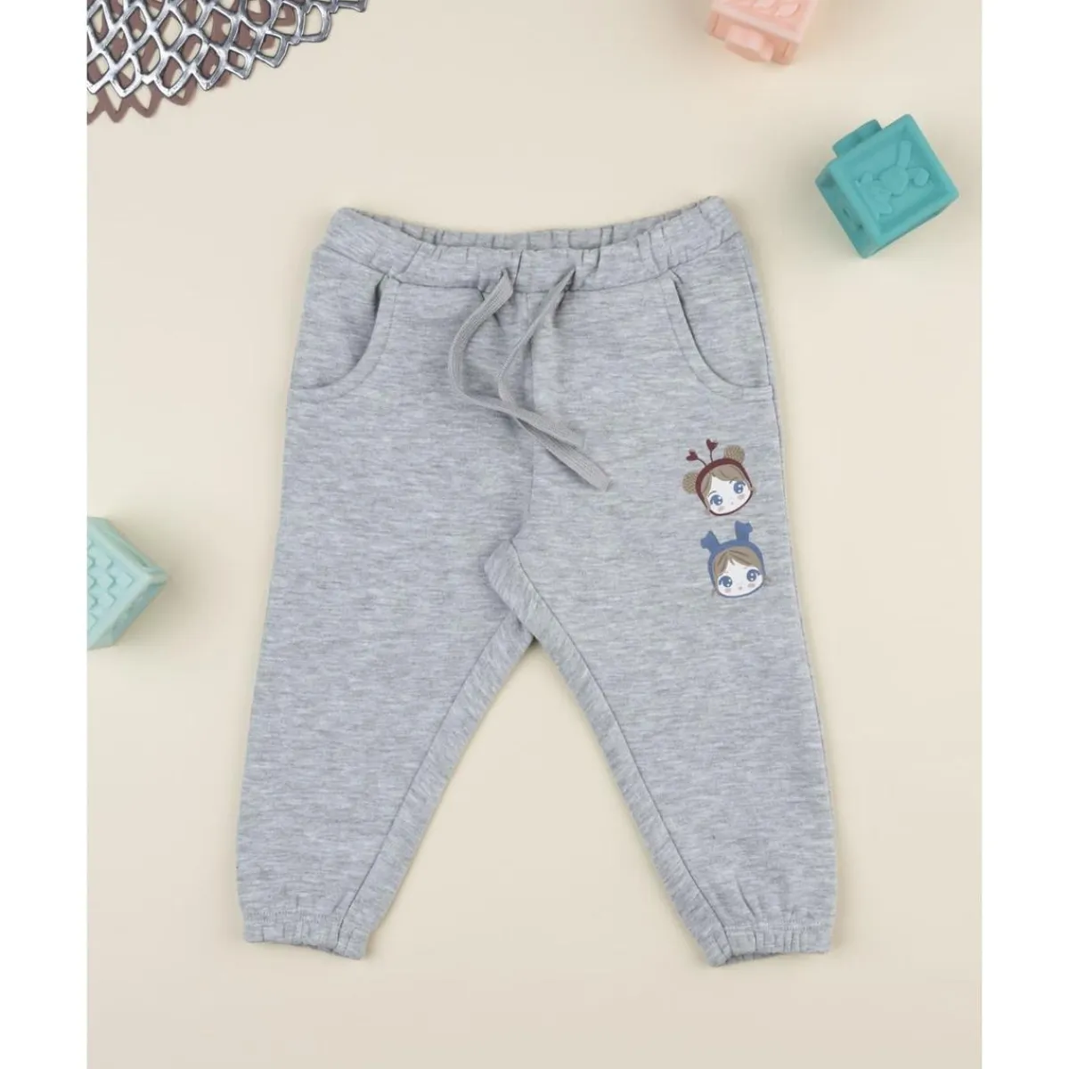 Pantalón gris estampado de niña*Prenatal New