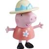 - Figura de Peppa con sombrero Coleccionables Y Mini Mundos