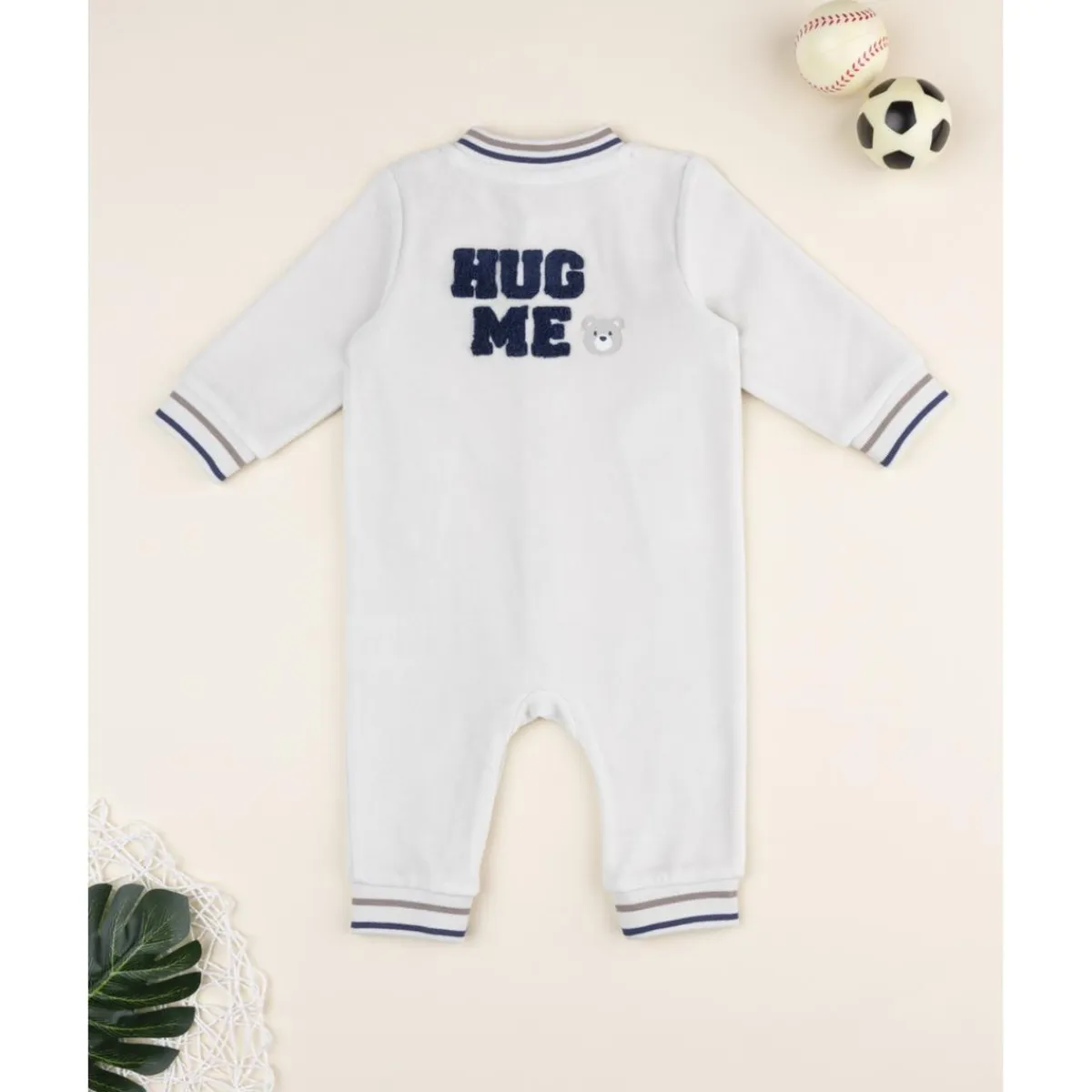 Online Pijama beige de terciopelo con parche “Adorable” Ropa Y Accesorios·Peleles|Recién Nacido·Ropa Y Accesorios