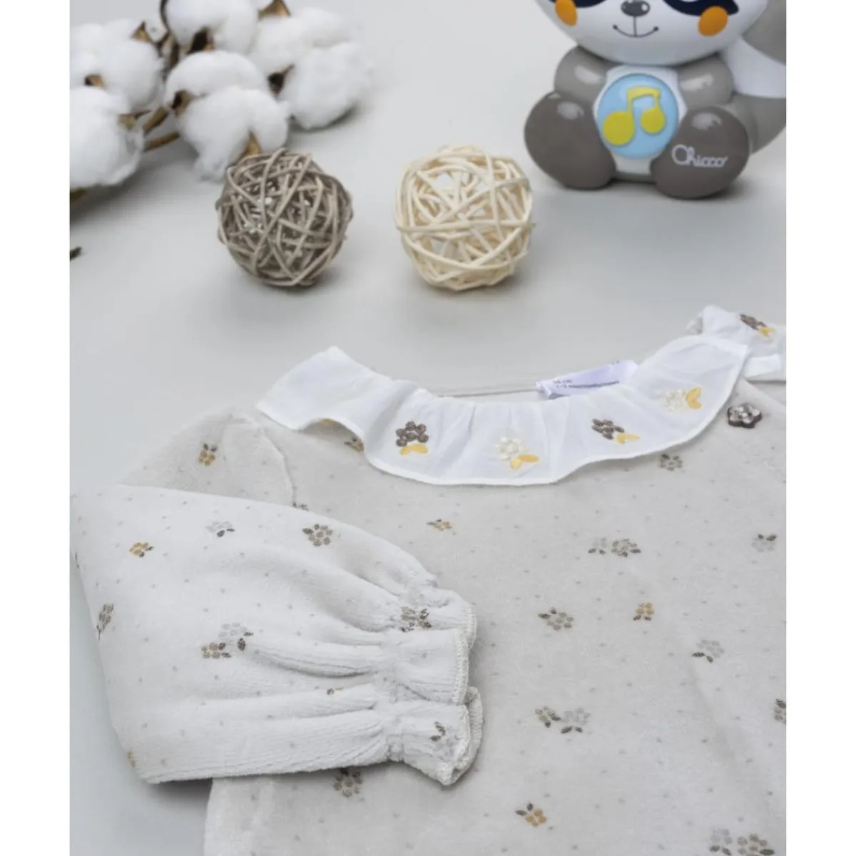 Pijama de bebé en terciopelo marrón con bordados*Prenatal Discount