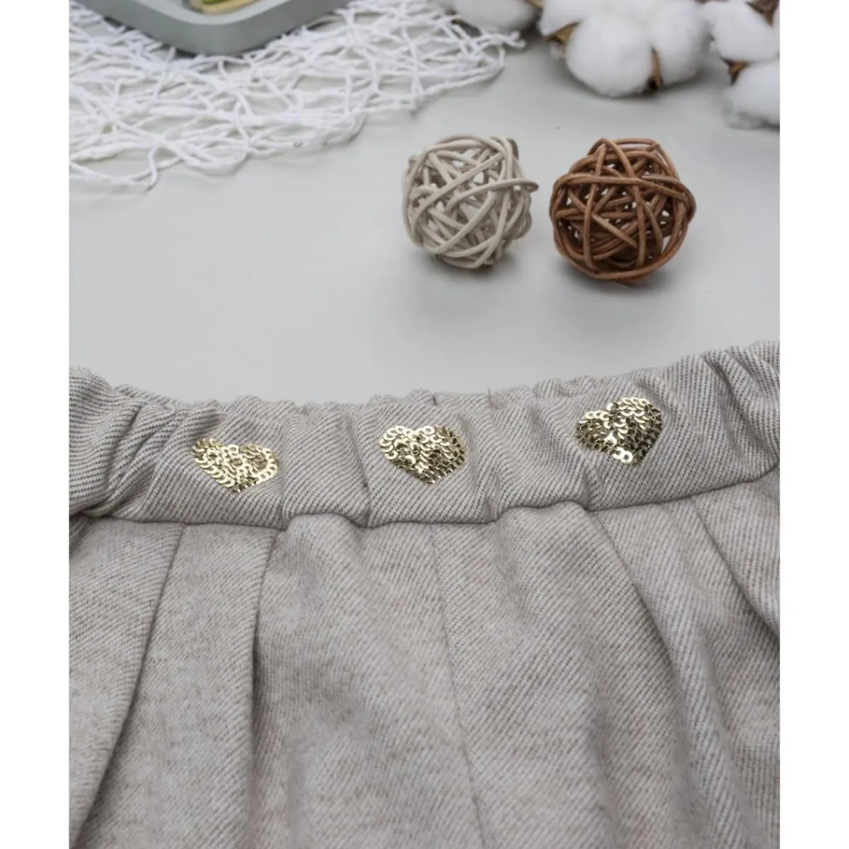 Hot Shorts de niña beige con corazones de strass Niña·Bebé Niña 3-36 Meses|Bebé Niña 3-36 Meses·Vaqueros, Pantalones Y Petos