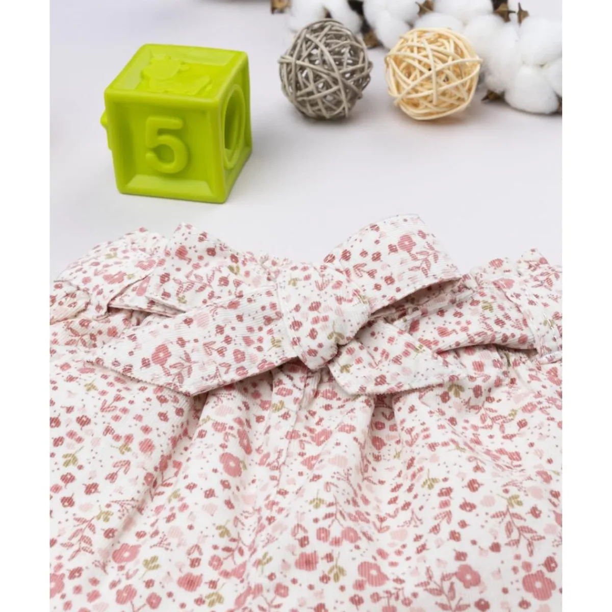 Shorts para niña con estampado de flores rosa*Prenatal New